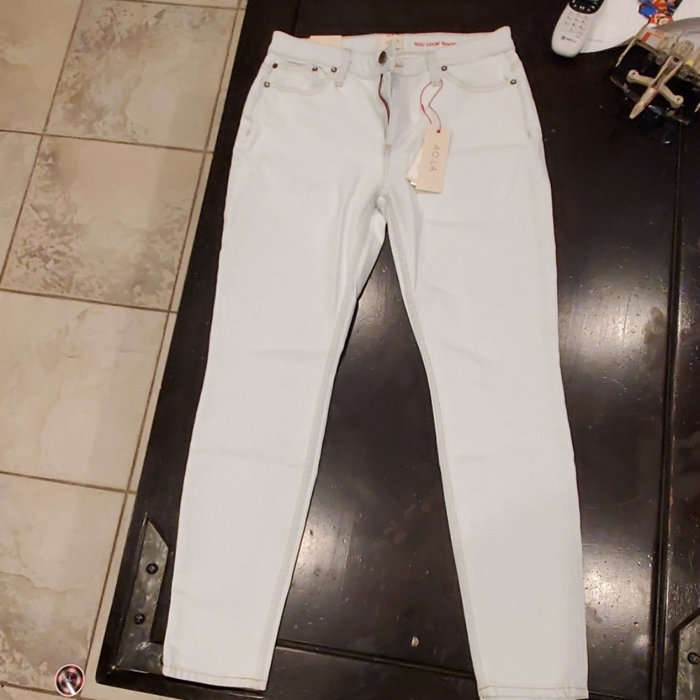 AO LA jeans